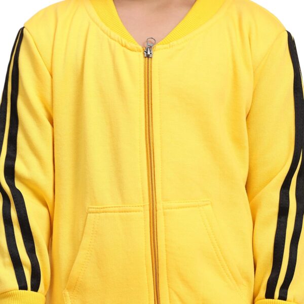 Kids Winter Wear Strip Tracksuit Jacket with Pants Clothing Set for Boys & Girls
